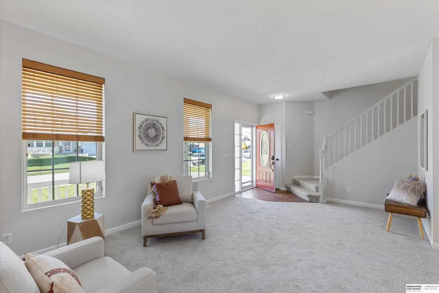 10627 S 110th Avenue, Papillion, NE 68046 - Image #2
