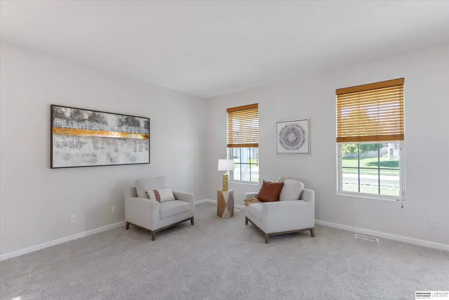 10627 S 110th Avenue, Papillion, NE 68046 - Image #3