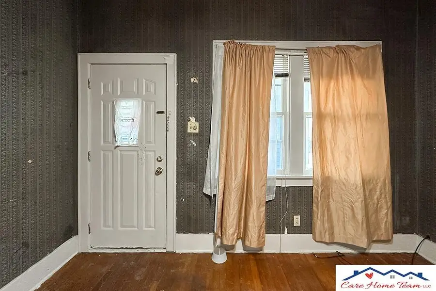 1601 N 12th Street, Bellevue, NE 68005 - Image #3