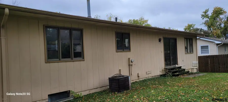 7624 Wirt Street, Omaha, NE 68134 - Image #2