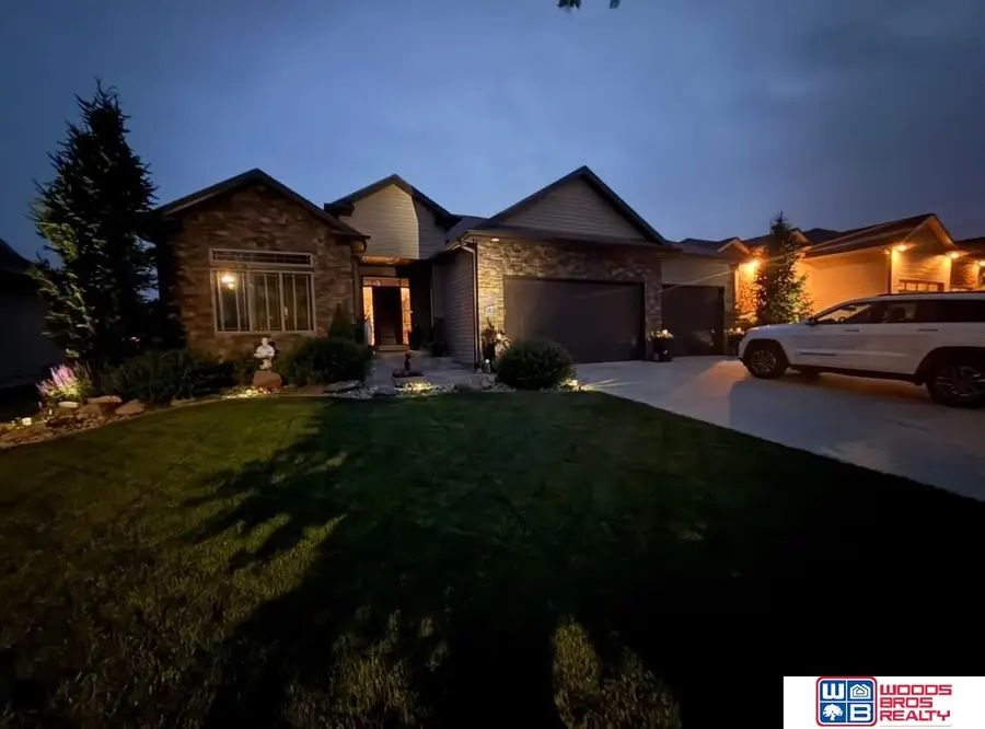 10033 Sweet Water Road, Lincoln, NE 68527 - Image #2