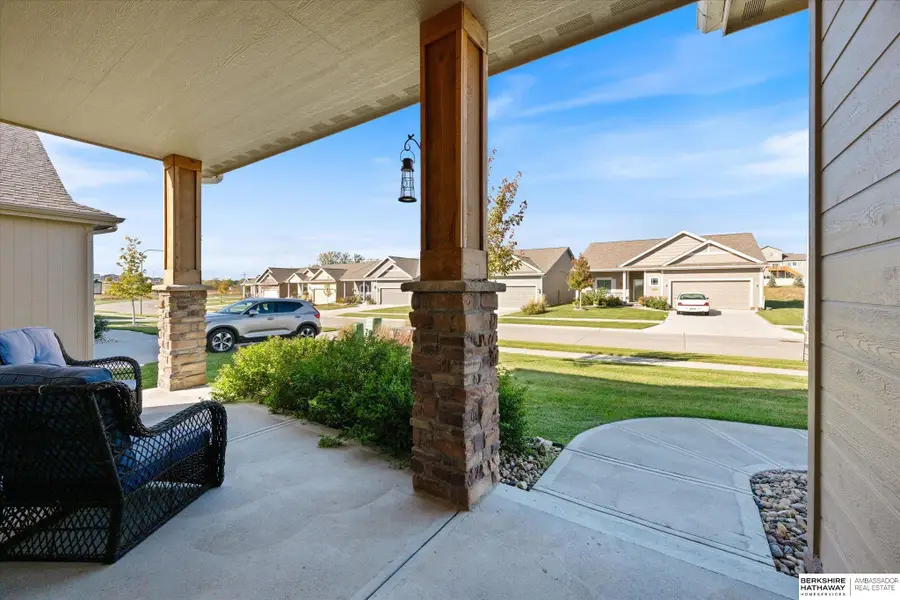 18117 Camden Avenue, Elkhorn, NE 68022 - Image #3