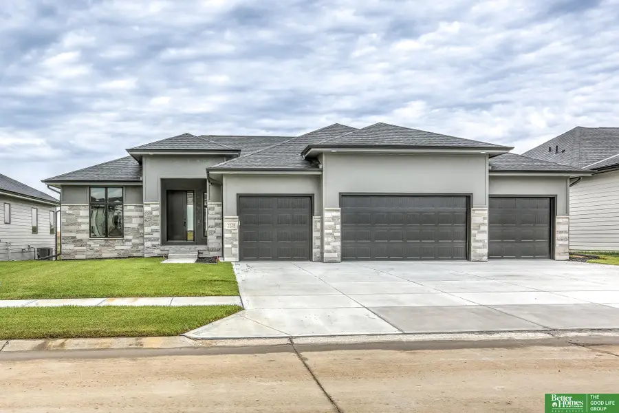 5528 N 213th Avenue, Elkhorn, NE 68022 - Image #2