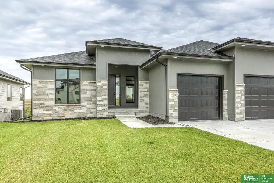 5528 N 213th Avenue, Elkhorn, NE 68022 - Image #3