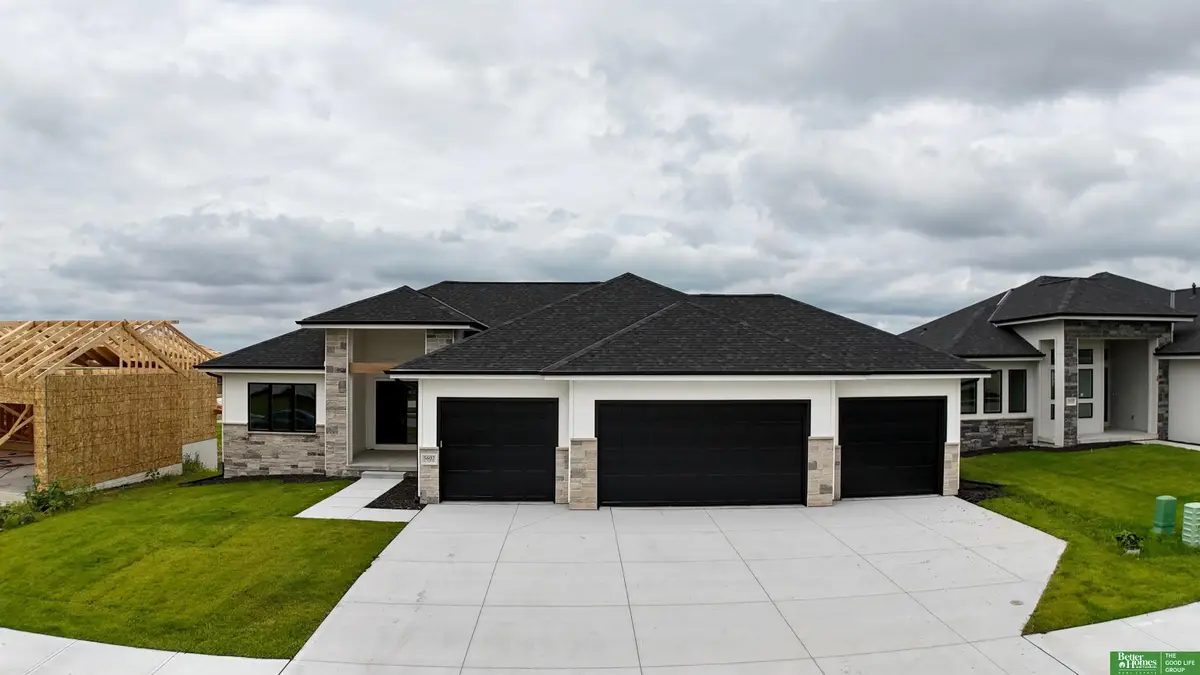 5432 N 213th Avenue, Elkhorn, NE 68022 - Image #1