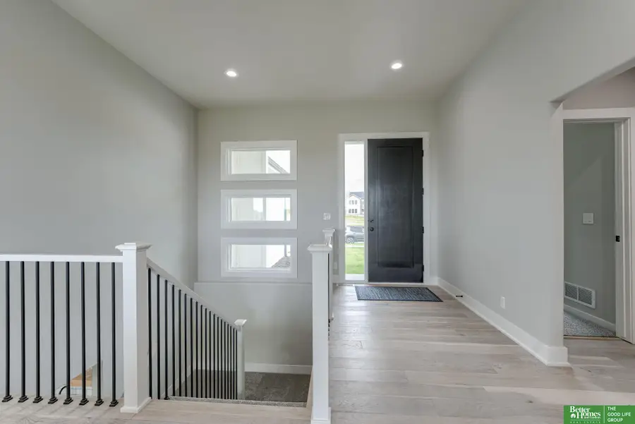 5717 N 195th Street, Elkhorn, NE 68022 - Image #2