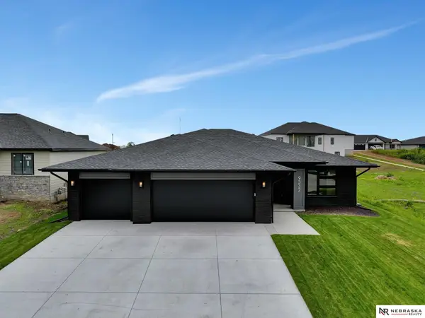 9332 S 86th Street, Lincoln, NE 68526