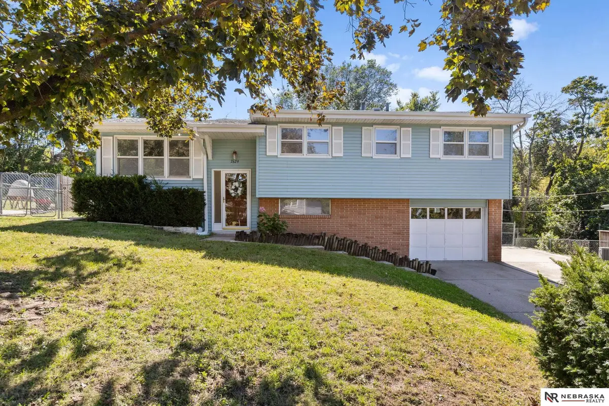 7629 Nebraska Avenue, Omaha, NE 68134 - Image #1