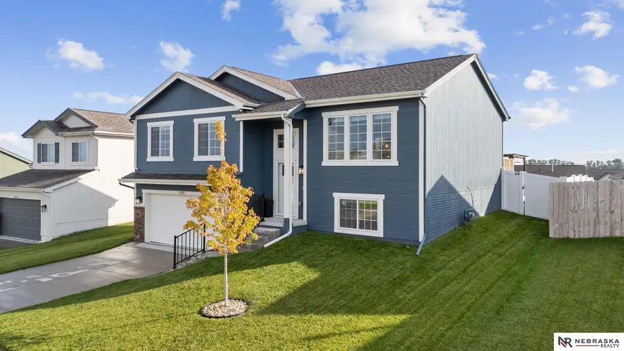 11001 Sheffield Street, Omaha, NE 68142 - Image #2