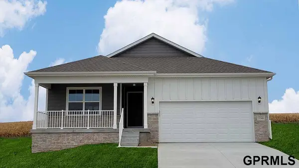 20557 Swallowtail Street, Gretna, NE 68028