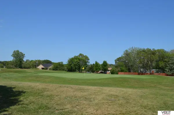 8501 Eagle Point, Plattsmouth, NE 68048