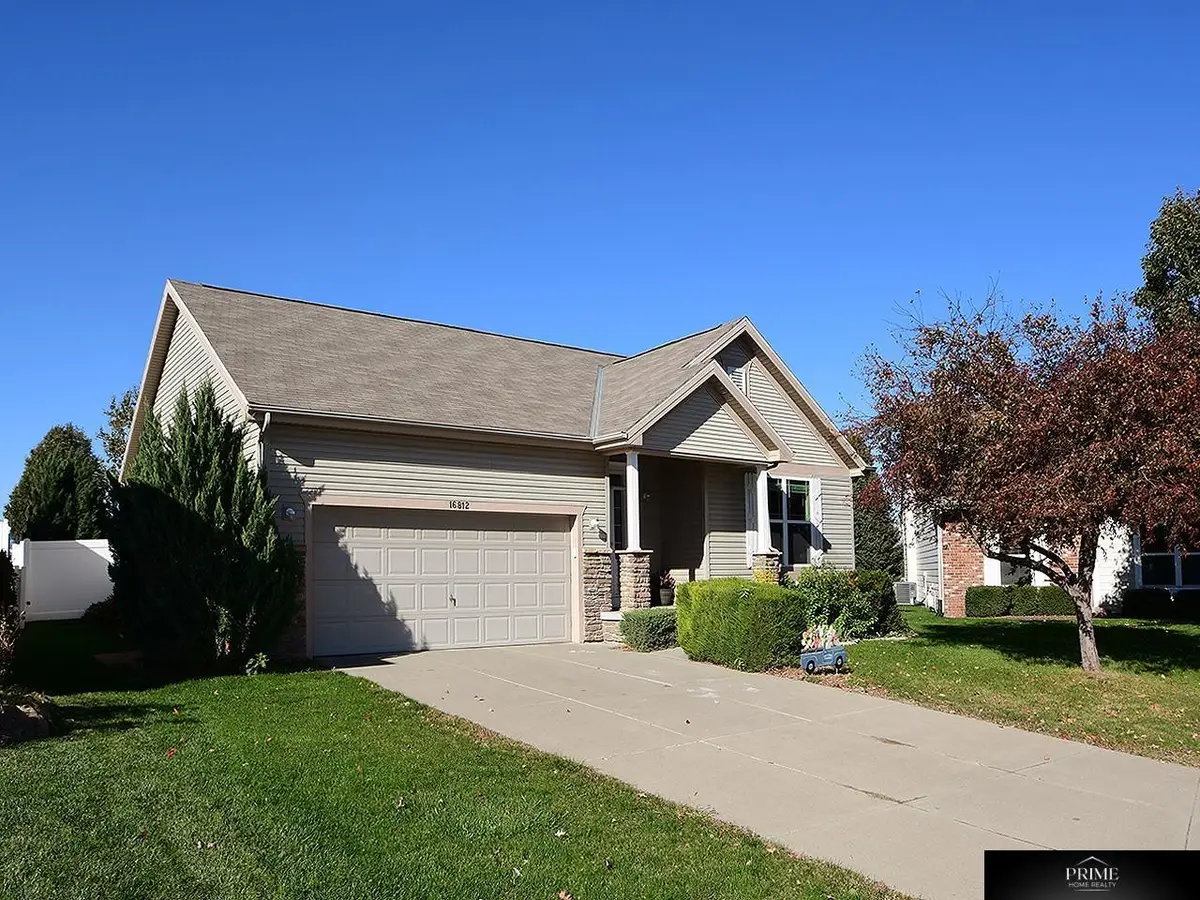 16812 Colony Circle, Omaha, NE 68136 - Image #1