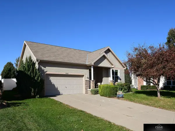 16812 Colony Circle, Omaha, NE 68136