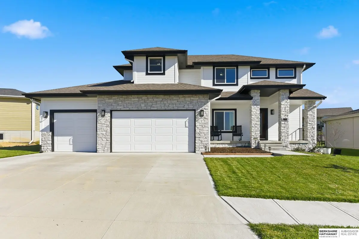 12111 S 207 Street, Gretna, NE 68028 - Image #1