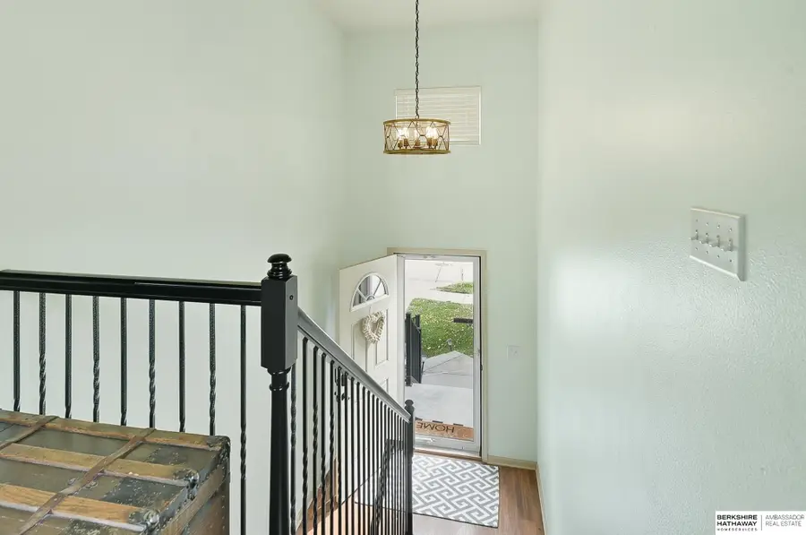 16312 Camden Avenue, Omaha, NE 68116 - Image #2