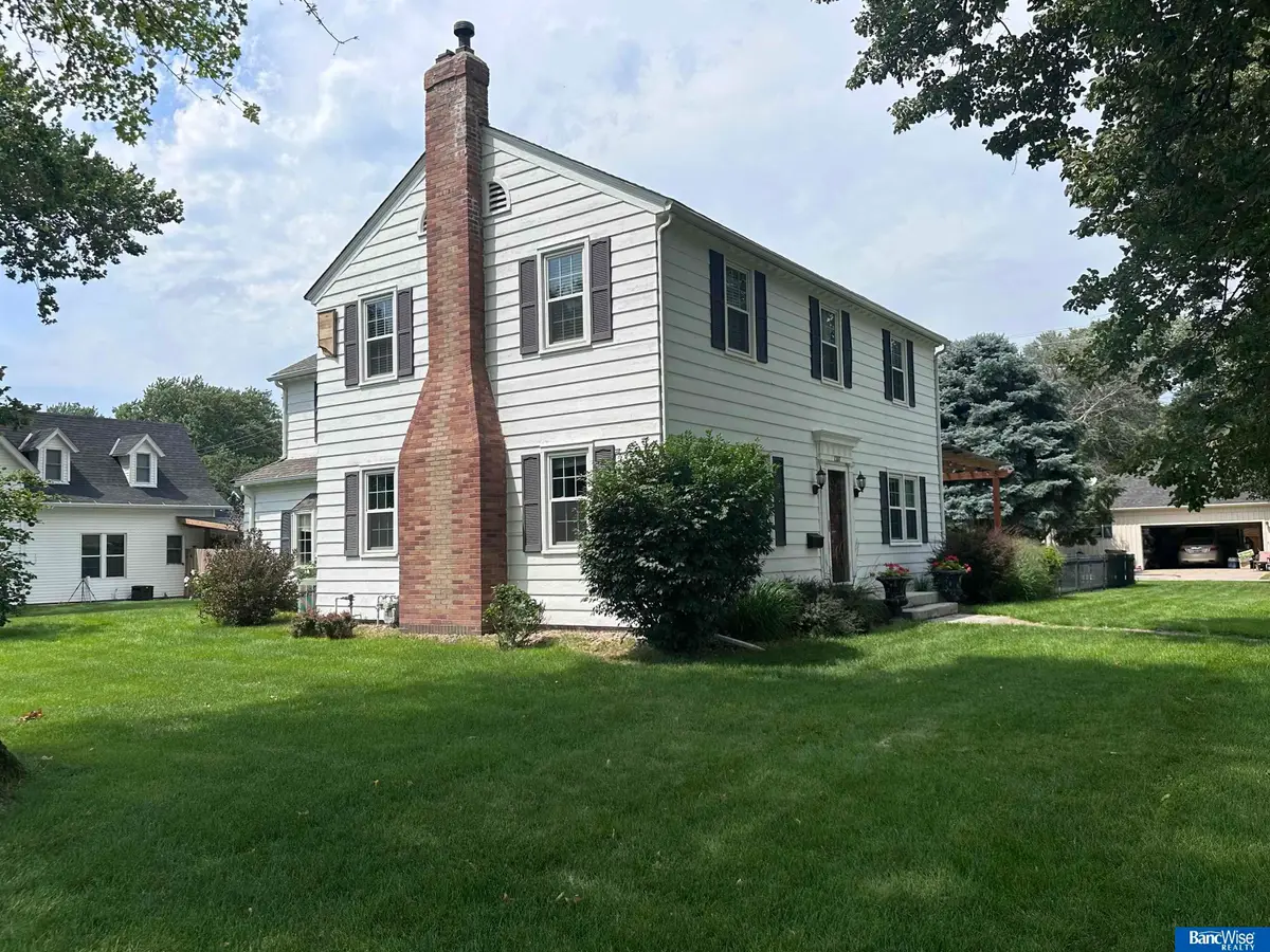 1207 8th Street, Aurora, NE 68818 - Image #1