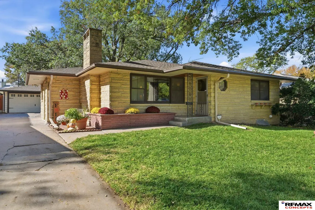 2825 Delhay Drive, Lincoln, NE 68507 - Image #1