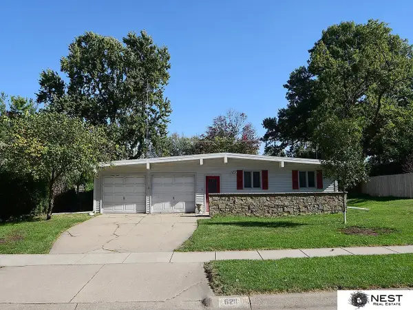 6211 Sunrise Road, Lincoln, NE 68510