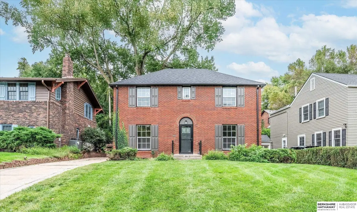 691 J E George Boulevard, Omaha, NE 68132 - Image #1