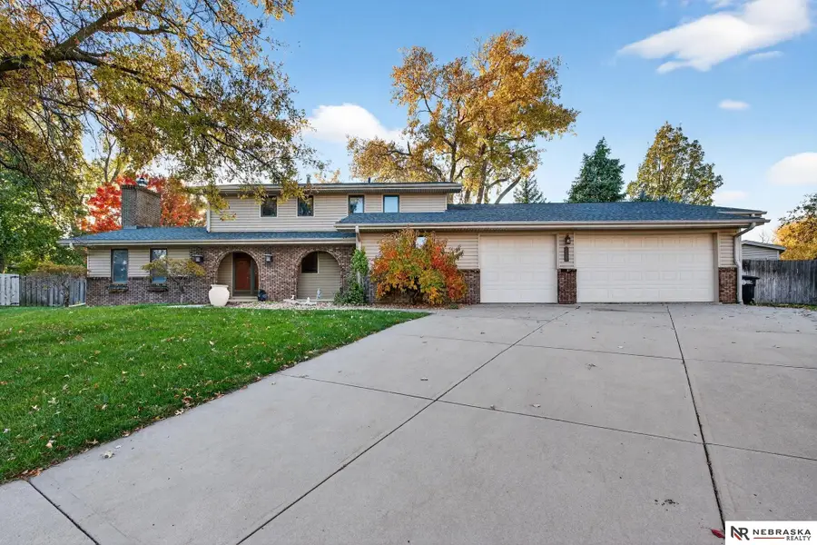 12656 Woodsdale Circle, Omaha, NE 68137 - Image #2