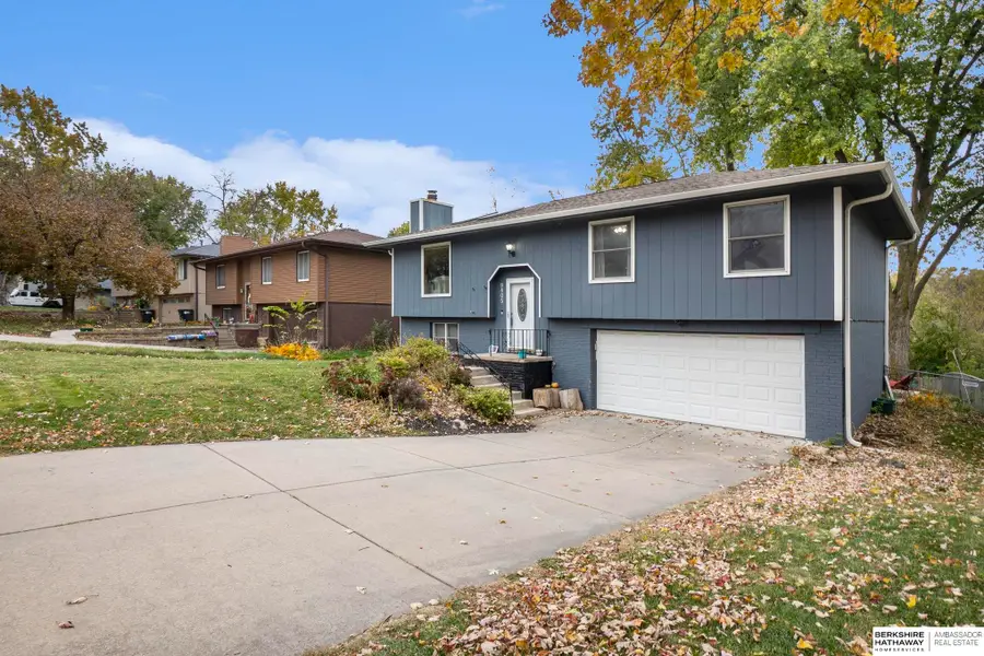 9405 Maplewood Boulevard, Omaha, NE 68134 - Image #3