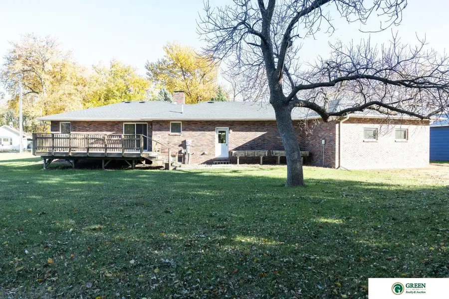 825 N Academy Avenue, York, NE 68467 - Image #3