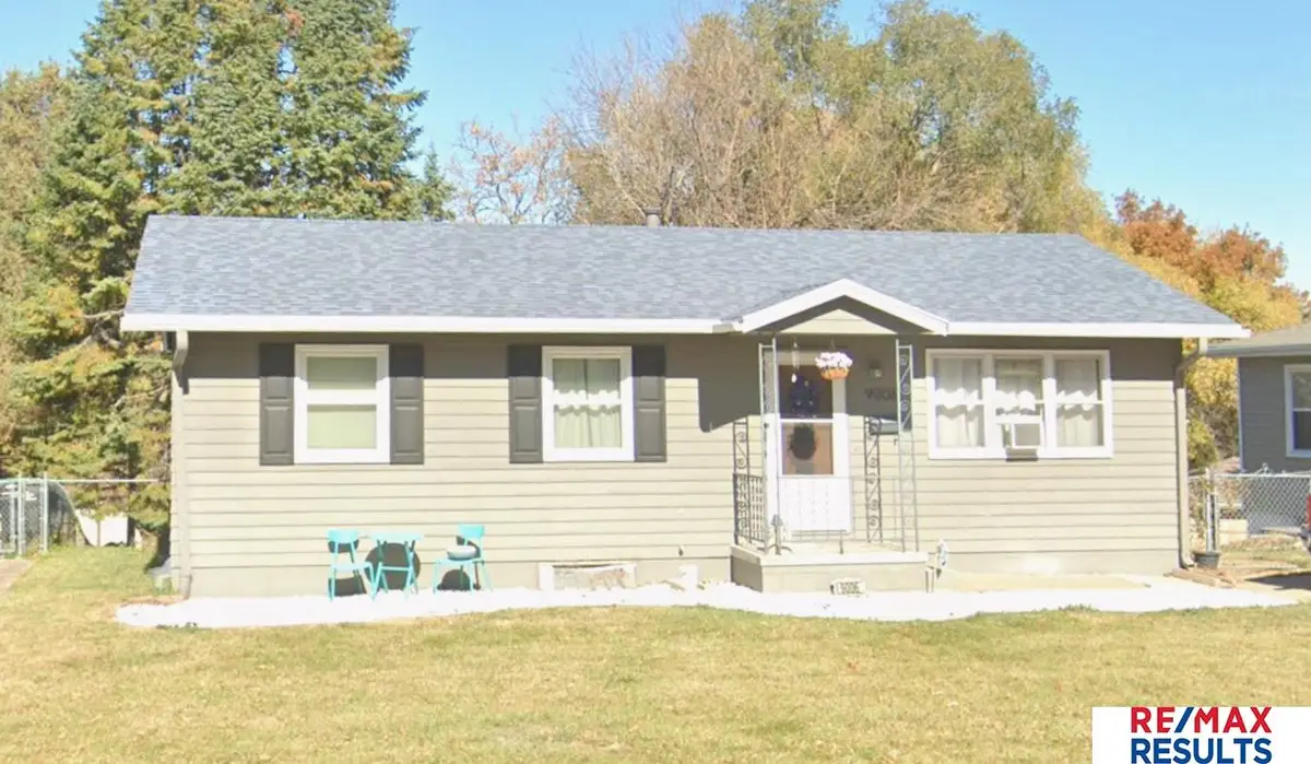 9006 Valley Street, Omaha, NE 68124 - Image #1