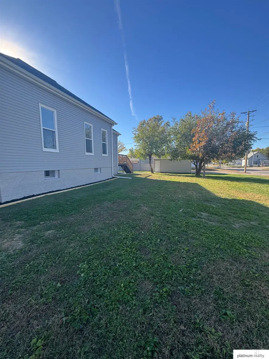 2304 S 11 Street, Council Bluffs, IA 51501 - Image #2