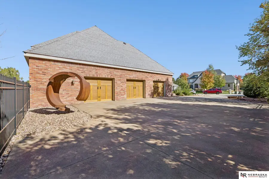 6525 Rolling Hills Court, Lincoln, NE 68512 - Image #3