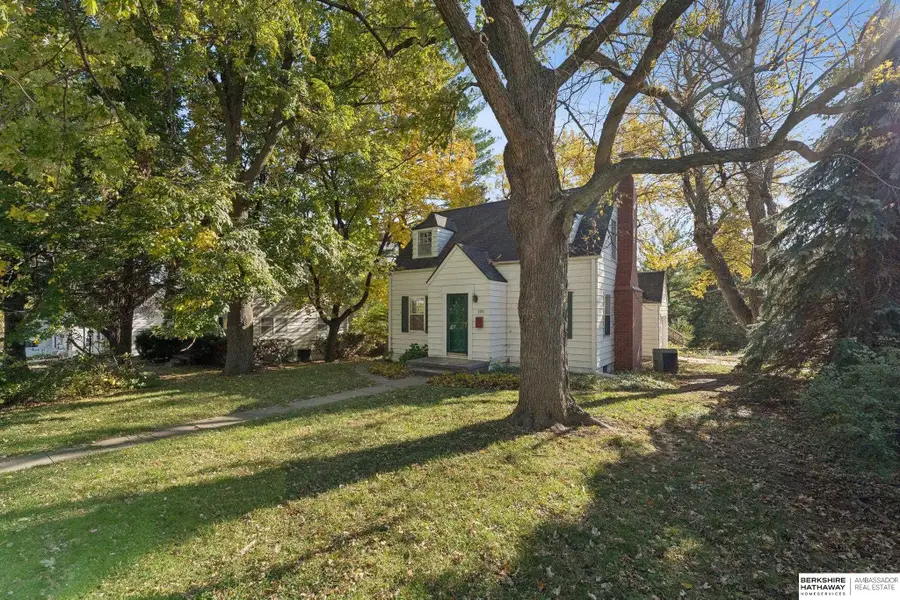 101 E 16 Avenue, Bellevue, NE 68005 - Image #2