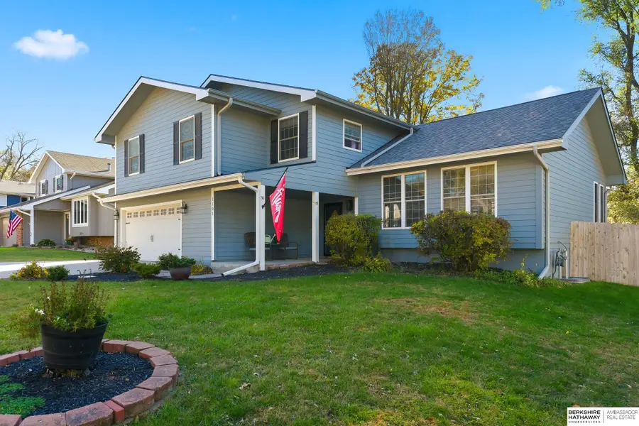 1101 Crest Road, Papillion, NE 68046 - Image #2