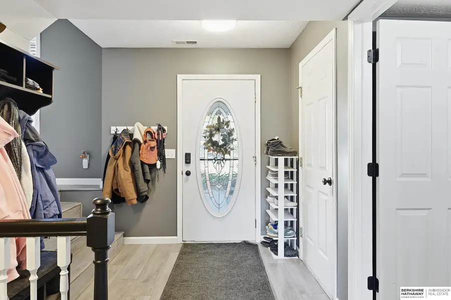 1101 Crest Road, Papillion, NE 68046 - Image #3