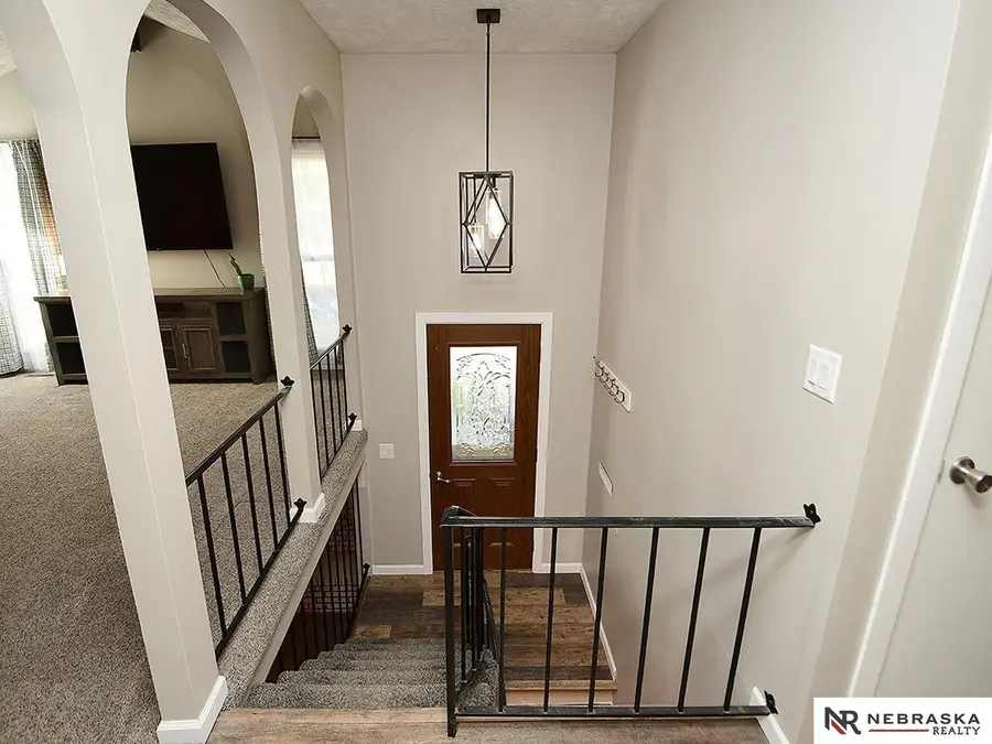 808 Chisholm Trail, Papillion, NE 68046 - Image #3