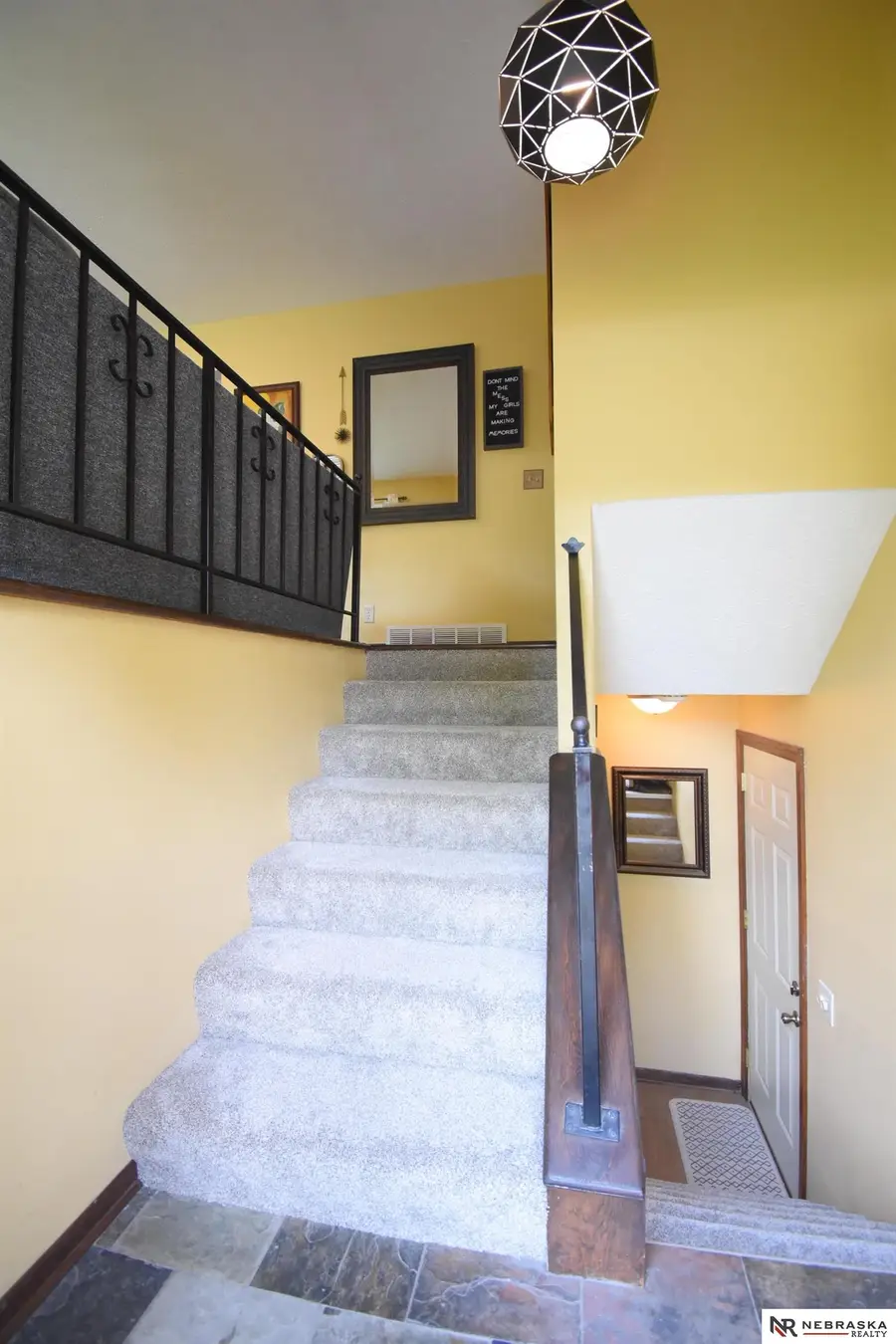 15111 Davenport Circle, Omaha, NE 68154 - Image #3