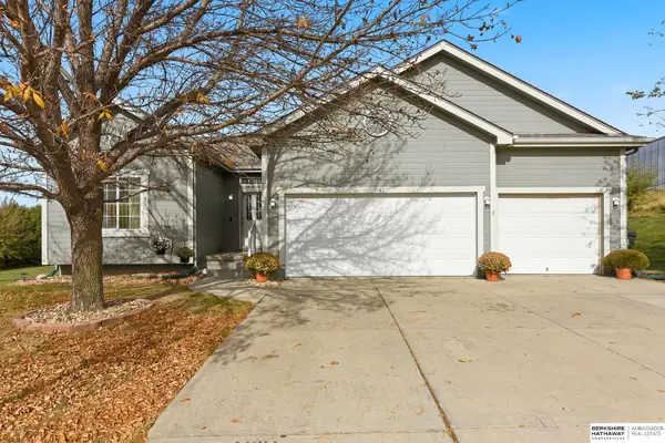 5141 N 159 Circle, Omaha, NE 68116