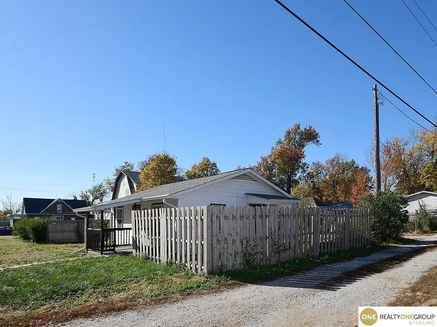 2411 NW 2nd Street, Lincoln, NE 68521 - Image #3