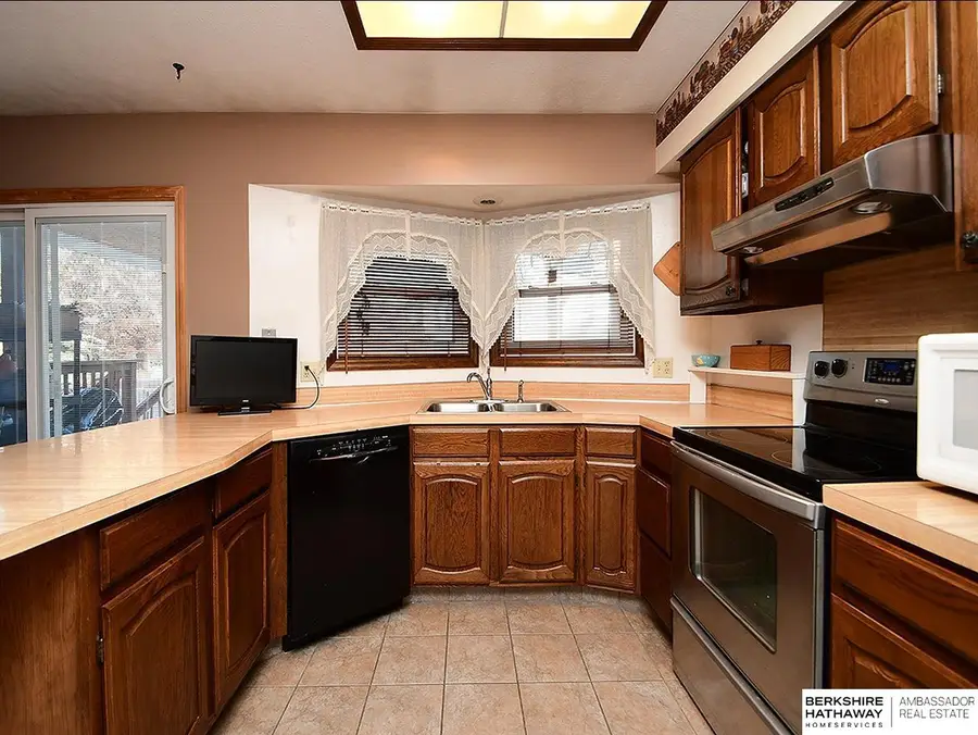 11316 Y Street, Omaha, NE 68137 - Image #3