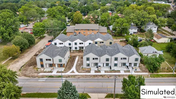 4620 Pioneers Boulevard #12, Lincoln, NE 68506