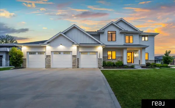 18880 Patrick Circle, Elkhorn, NE 68022