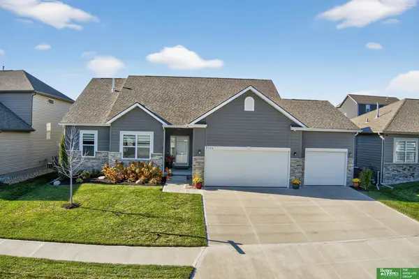 5014 N 209 Street, Elkhorn, NE 68022