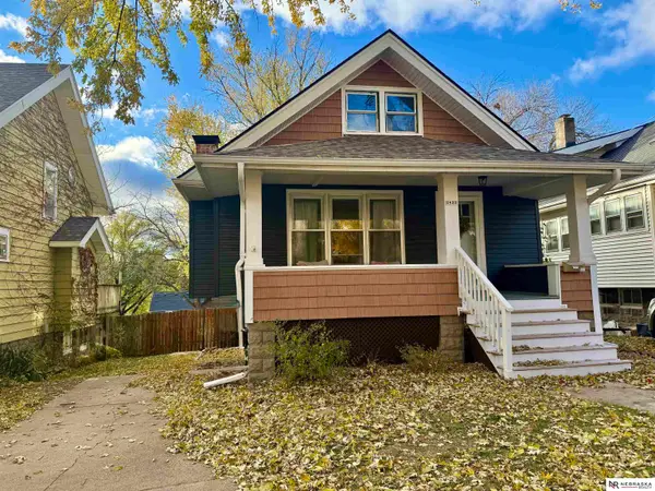 2822 S 34th Street, Omaha, NE 68105