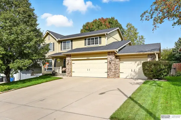 16904 L Circle, Omaha, NE 68135