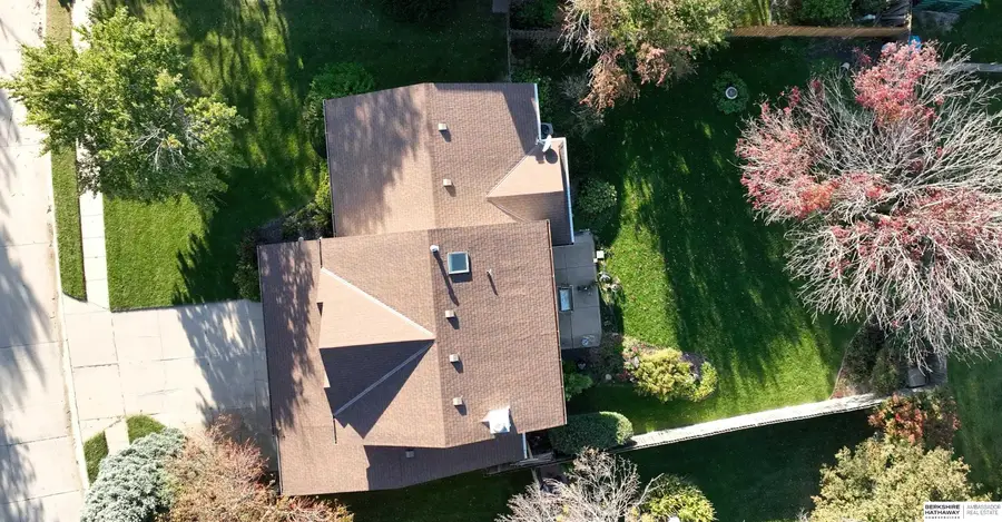 15376 Nicholas Street, Omaha, NE 68154 - Image #3