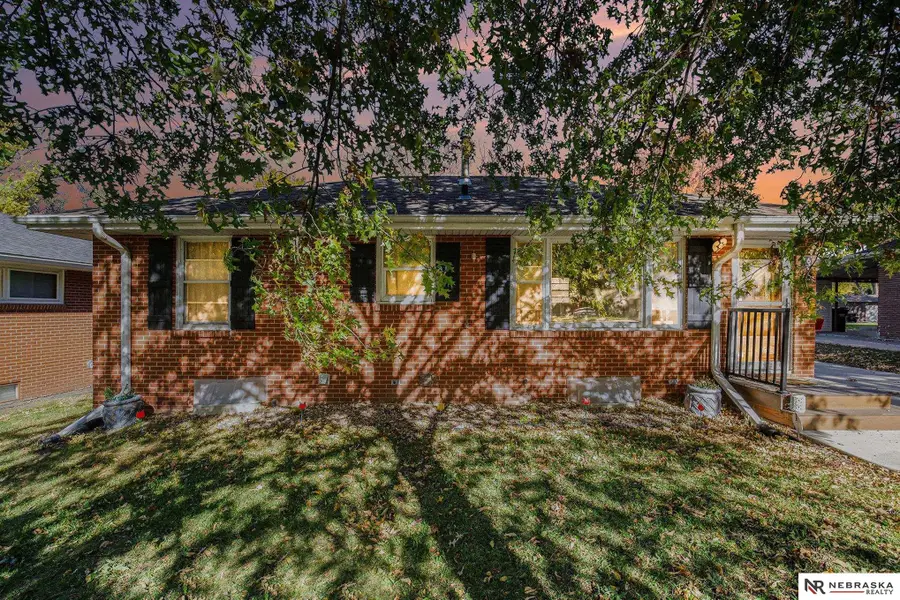 6870 Fremont Street, Lincoln, NE 68507 - Image #2