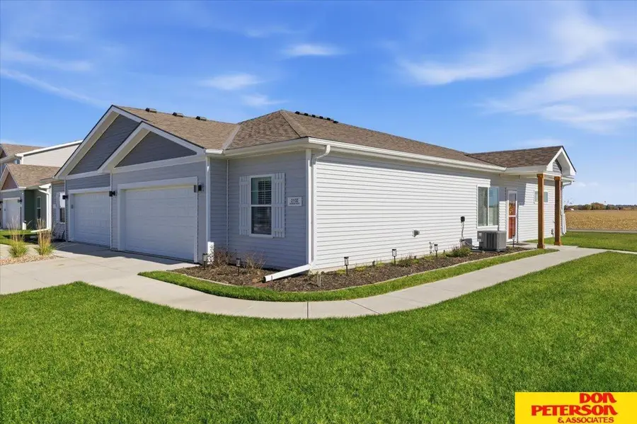 2102 Aaron Way, Fremont, NE 68025 - Image #2