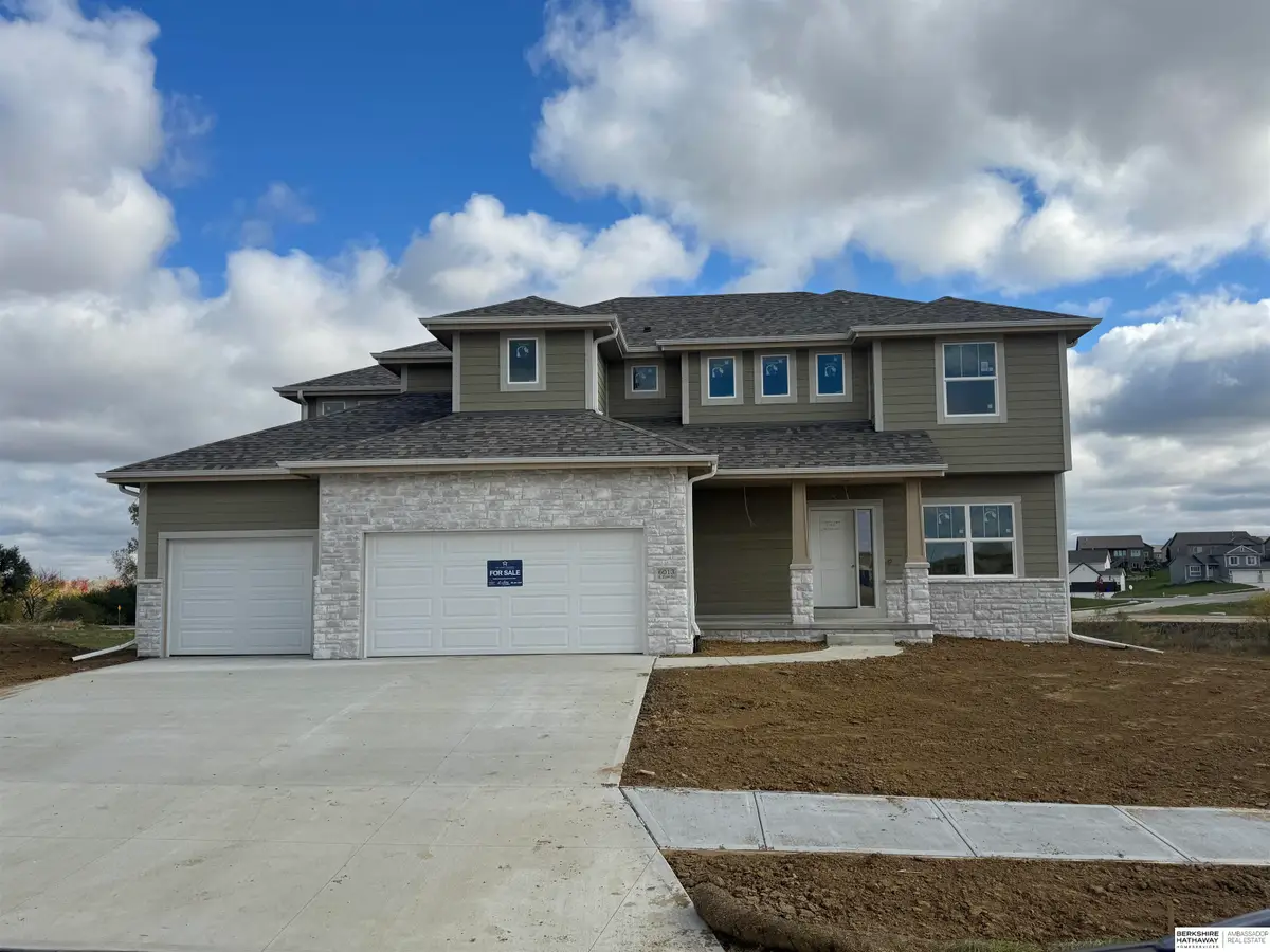 6013 S 214th Street, Elkhorn, NE 68022 - Image #1