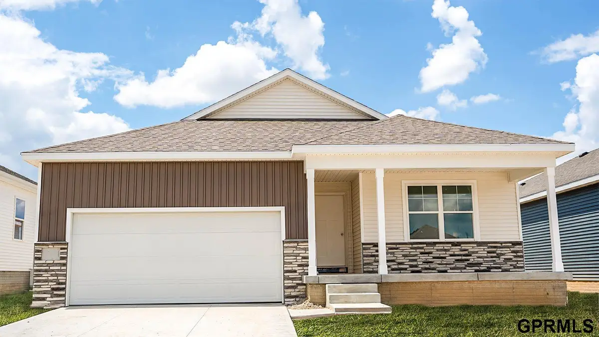 18821 Ogden Street, Elkhorn, NE 68022 - Image #1