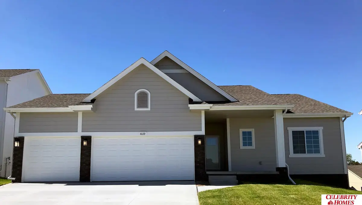 11212 Grebe Street, Omaha, NE 68142 - Image #1