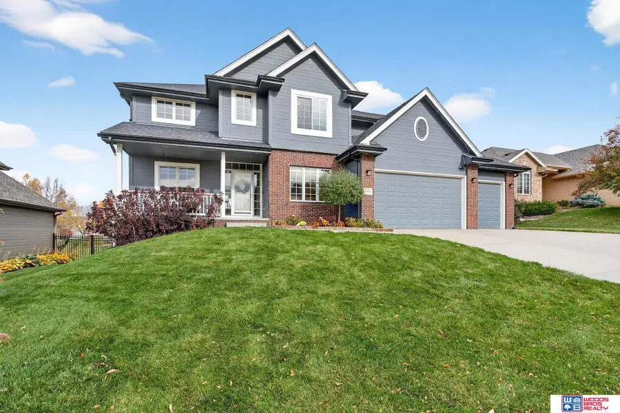 17106 Erskine Street, Omaha, NE 68116 - Image #2