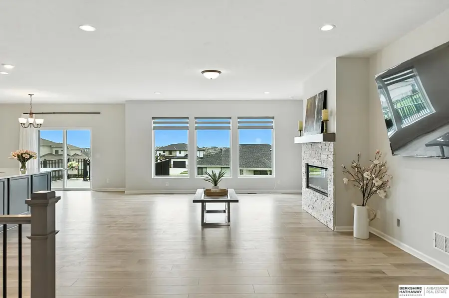 16859 Crown Point Avenue, Omaha, NE 68116 - Image #3